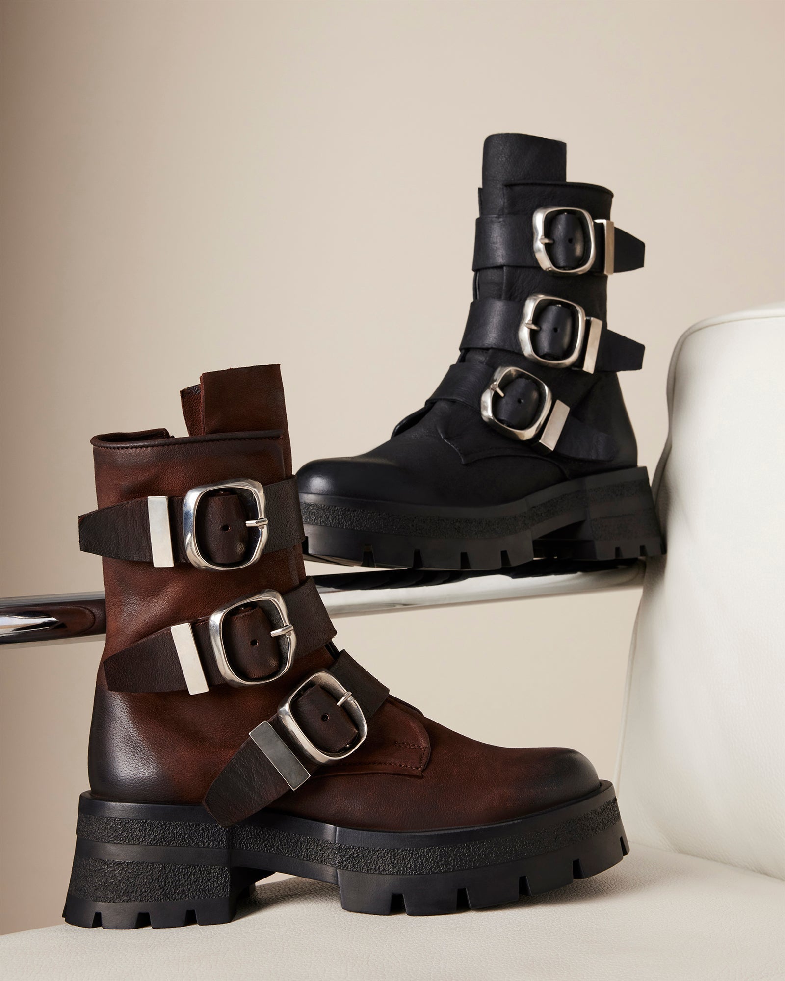 ROLAND BLACK LEATHER - SM REBOOTED