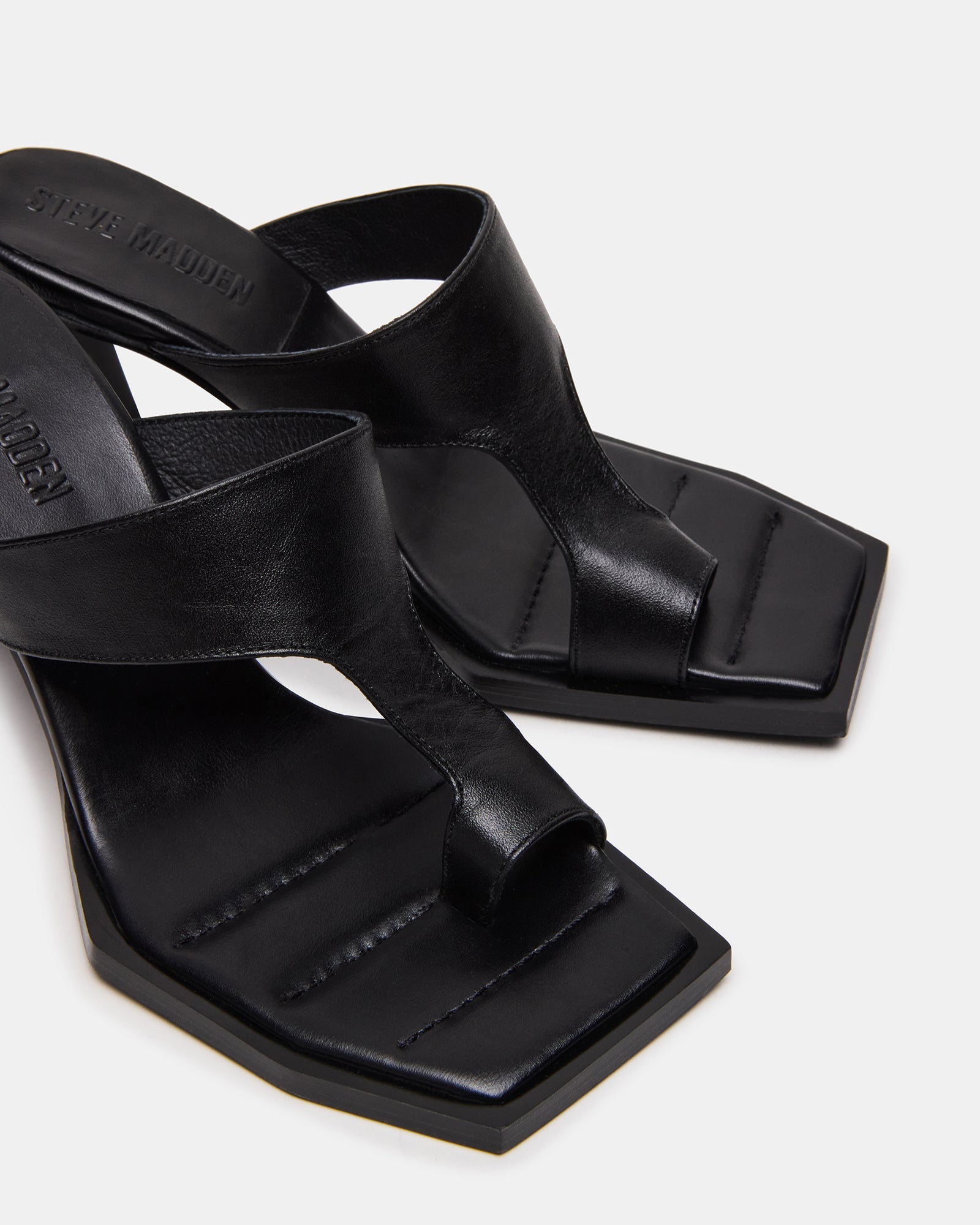 ALAMEDA BLACK LEATHER